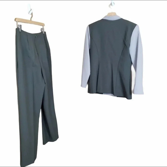 Victoria Ashley Vintage 13 army Green blazer & slacks pantsuit - Picture 2 of 5